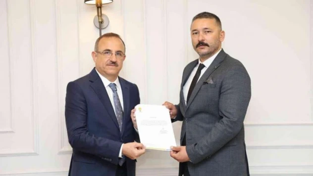 AK Parti Selçuk İlçe Başkanı Hakan Bayraklı oldu