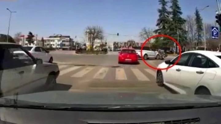 Sürücünün hatası kazayı beraberinde getirdi
