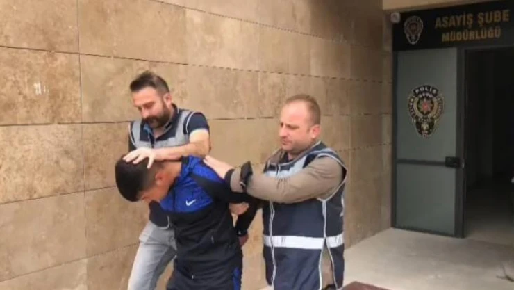 1 kişinin öldüğü 1 kişinin de yaralandığı bıçaklı kavgada katil zanlısı tutuklandı