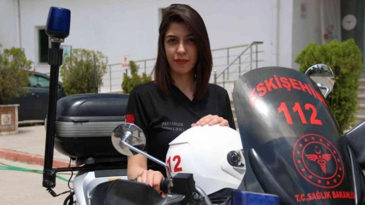 112'nin tek motosikletli kadın ATT'si 4 yıldır görevinin başında