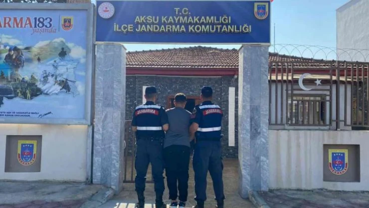 20 yıla yakın kesinleşmiş hapis cezası olan şahıs, jandarmaya takıldı