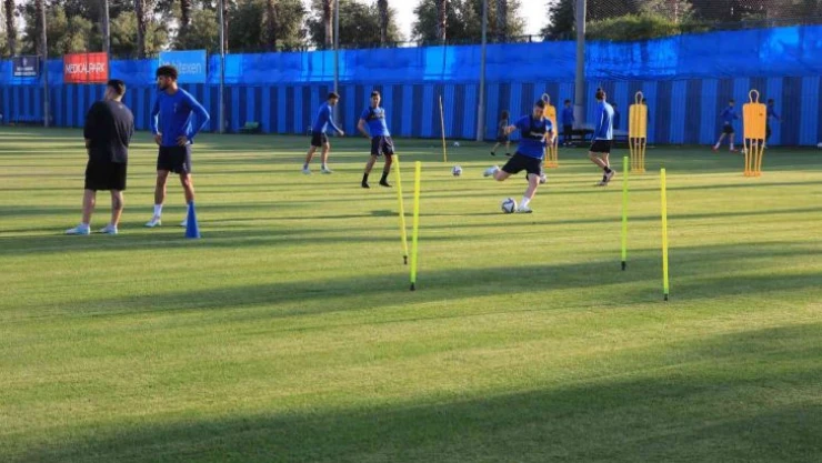 Adana Demirspor, Trabzonspor maçına Avrupa hedefiyle hazırlanıyor