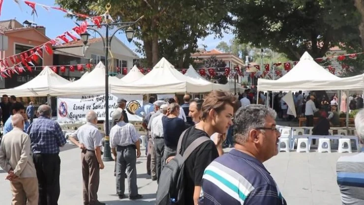 Ahi Pilavı lezzeti için Kırşehir'de uzun kuyruklar oluşuyor