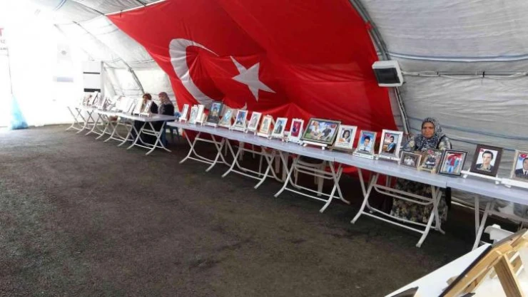 Ailelerin direnişi bin 90'ıncı gününde