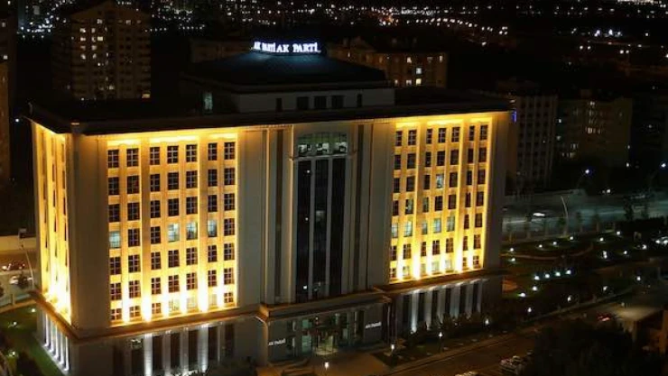 AK Parti'de olağan kongre süreci ekimde başlıyor
