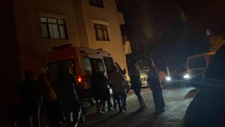 Amca cocukları arasında çıkan kavgada fenalaşan yaşlı adam hastanelik oldu