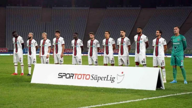 Andrea Pirlo kadroda değişiklik yapmadı