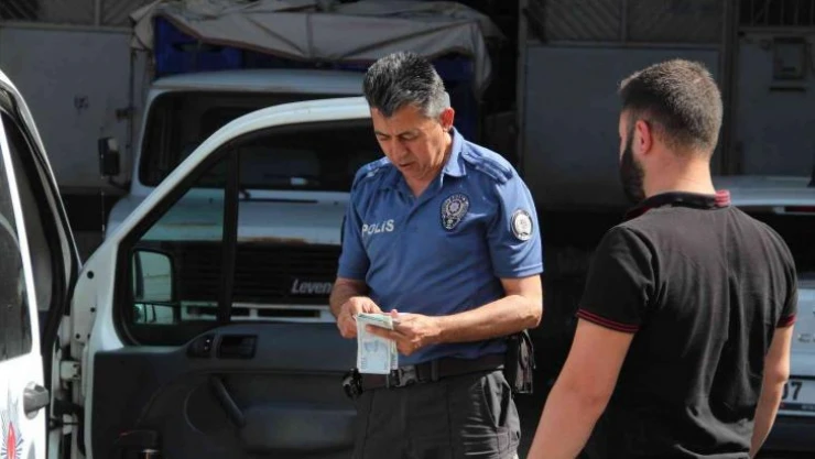 Antalya'da genç çiftçiden anlamlı davranış