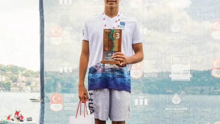 Antalyasporlu Atakan, kıtalararası şampiyon