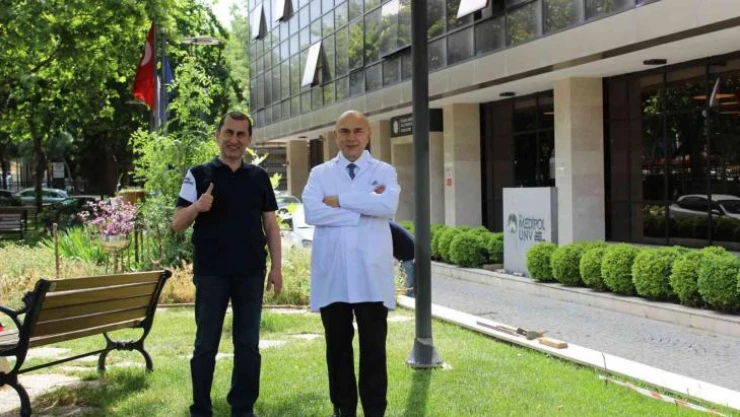 Azerbaycanlı doktor Türkiye'de şifa buldu
