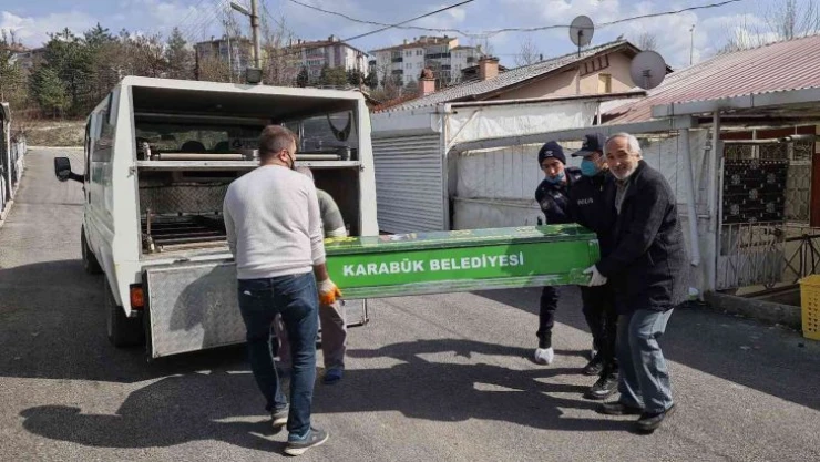 Babasına ulaşamadı, polis eve gidince gerçek ortaya çıktı
