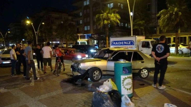 Babasının otomobilini kaçıran 16 yaşındaki gencin kız arkadaşıyla kaçamağı hastanede bitti