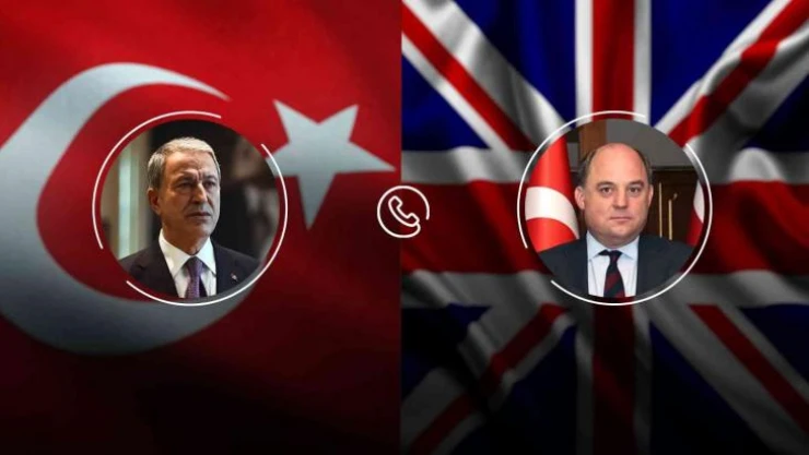 Bakan Akar, İngiliz mevkidaşı Wallace ile görüştü