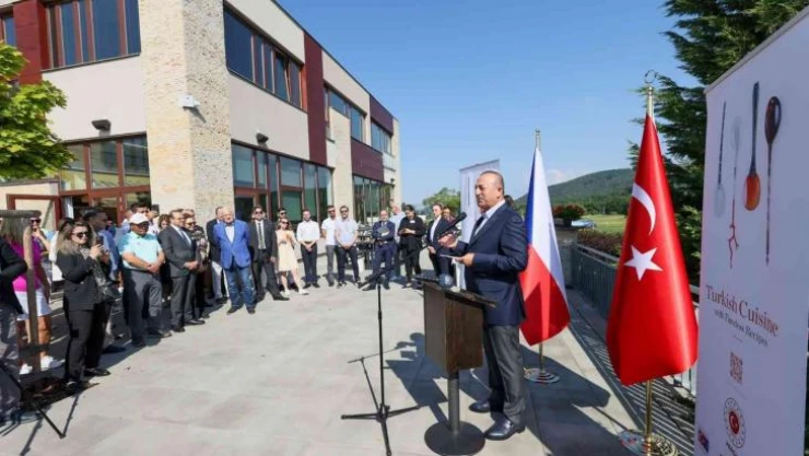 Bakan Çavuşoğlu Prag Türk Kültür ve Gastronomi Festivali'ne katıldı