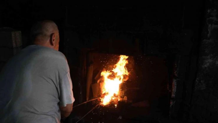 Bakırcı, demirci ve dökümcülerin zorlu mesaisi