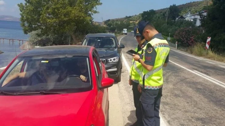 Balıkesir'de polis ve jandarmadan 229 şahsa operasyon