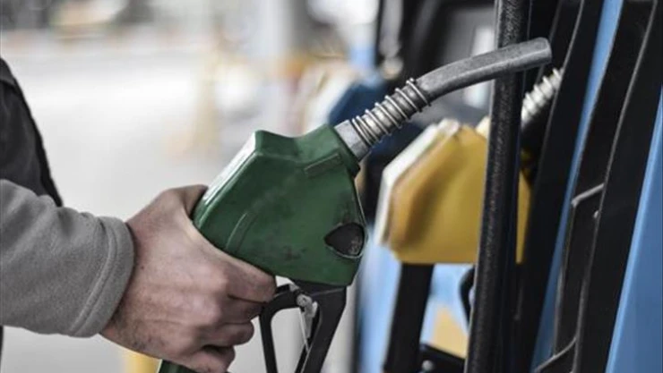 Benzine 12 kuruş zam