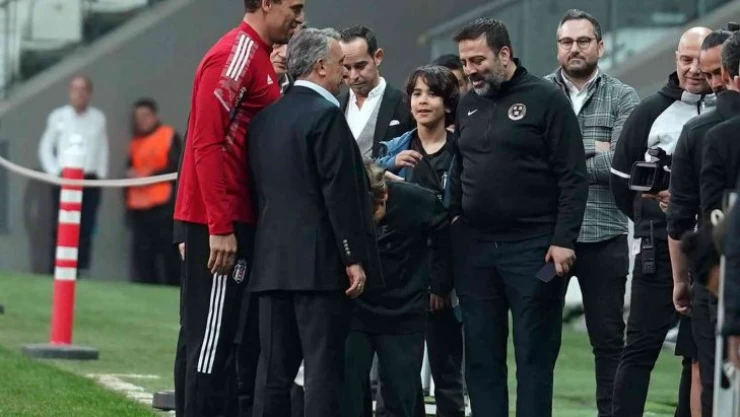 Beşiktaş, taraftarları önünde çalıştı