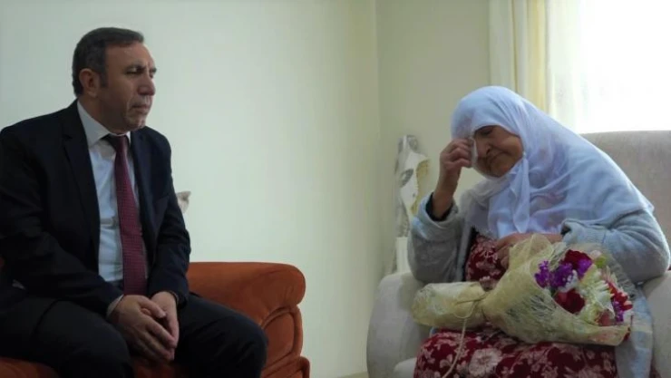 Bingöl'de şehit annesine duygulandıran ziyaret