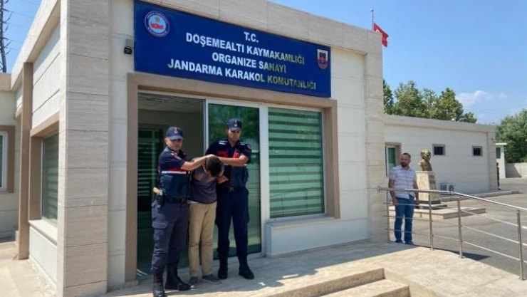 Boşanma aşamasındaki eşini öldüren zanlı yakalandı