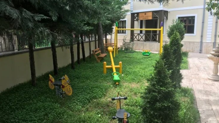 Boşanmış ailelerin çocukları bu merkezlerde uzmanlar eşliğinde teslim edilecek