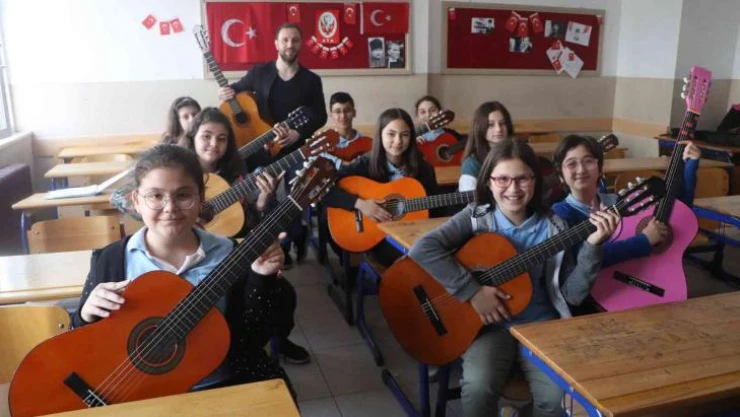 Bu okuldaki öğrenciler eve gitmek istemiyor