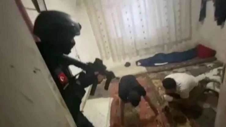 Bursa'da DEAŞ operasyonu: 3 gözaltı