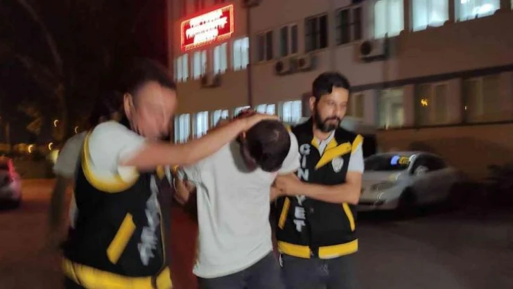 Bursa'da metroda yüzlerce kişinin gözü önünde dehşet