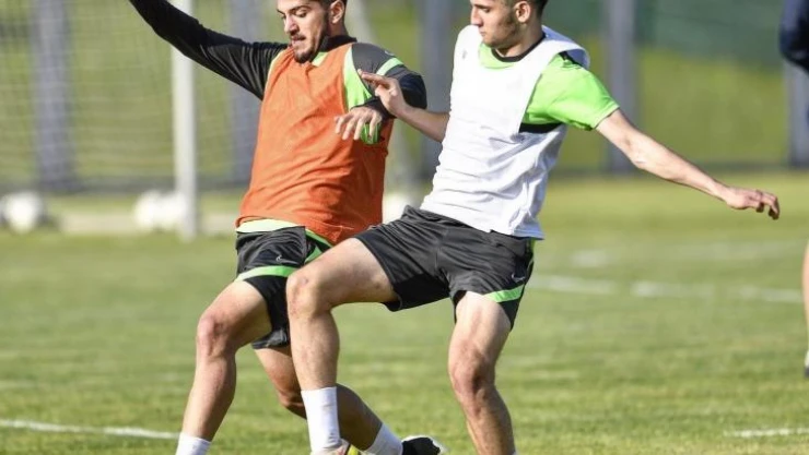Bursaspor'da Ümraniyespor maçı hazırlıkları devam ediyor
