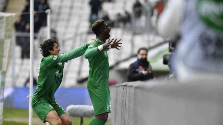 Bursaspor kalan 8 maçının 5'ini evinde oynayacak