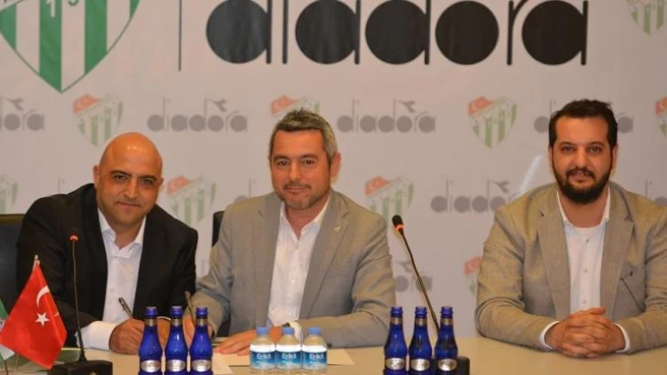Bursaspor'un yeni sezon forma tedarikçisi belli oldu