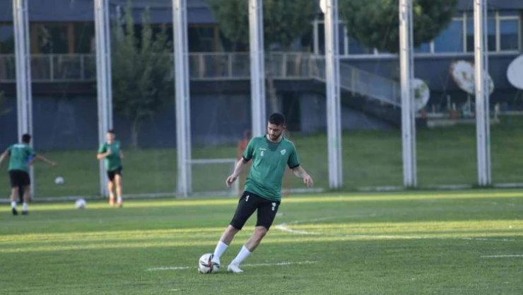 Bursaspor, yeni sezon hazırlıklarını sürdürdü