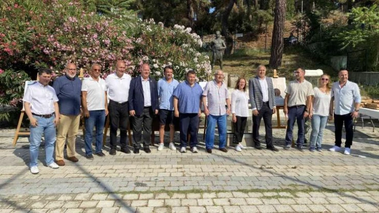 Büyükada'da Lefter Küçükandonyadis anısına maç yapıldı