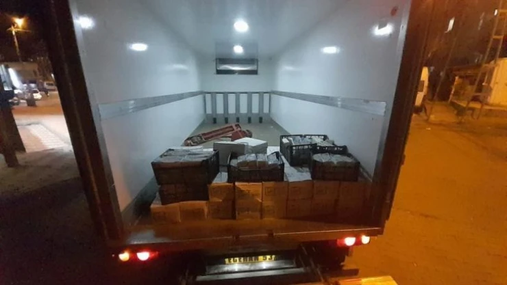 Çalıştıkları depodan 720 kilogram peynir çaldılar