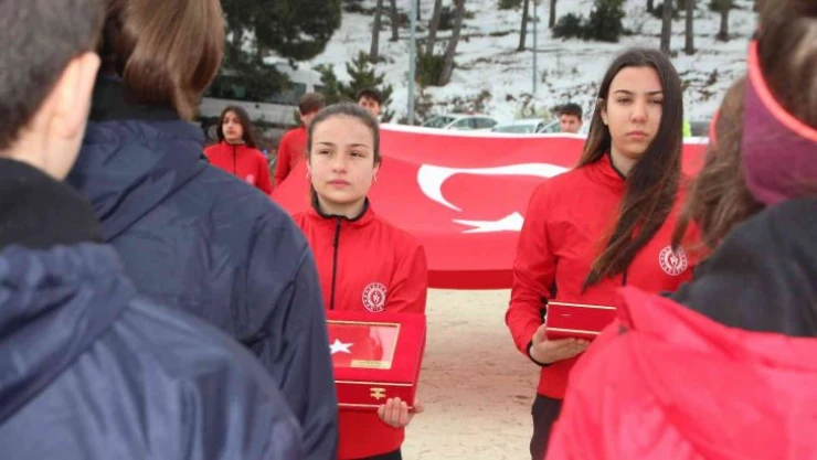 Çanakkale'den yola çıkan kutsal emanetler Bilecik'te