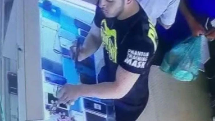 Cep telefonu hırsızlığı kamerada