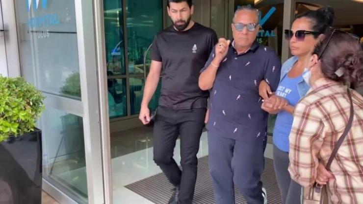 Cüneyt Arkın'ın hayatını kaybettiği hastaneye ziyaret akını sürüyor