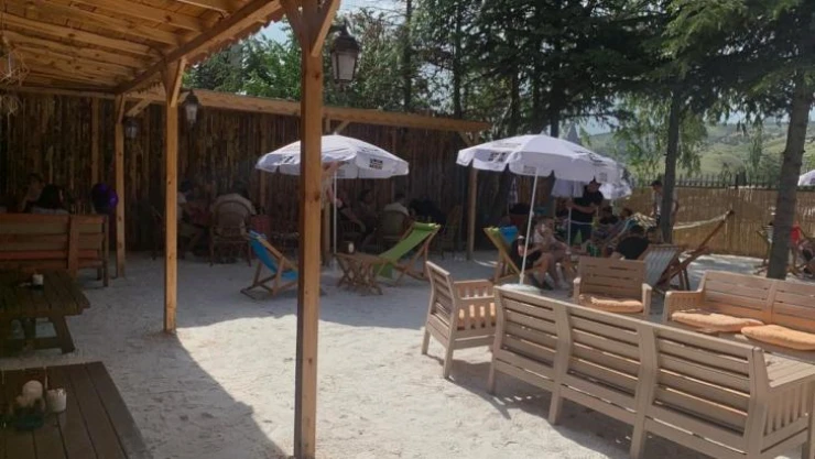 Denizi olmayan Ankara'ya plaj geldi