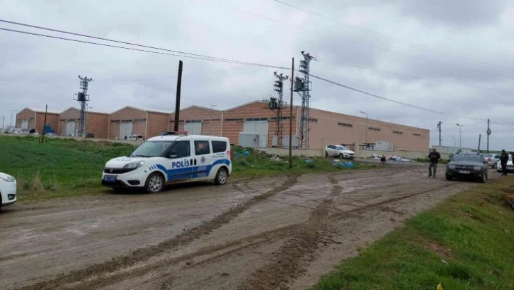 Dereyi kırmızıya boyayan fabrikaya en üst sınırdan ceza