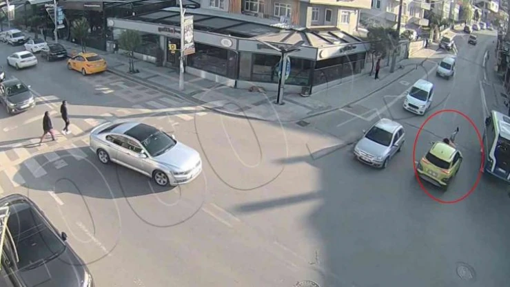 Dikkatsizlik ve kural ihlallerinin getirdiği kazalar kamerada