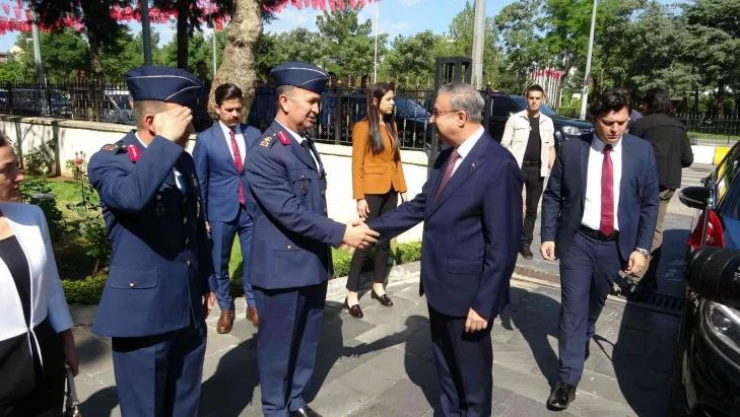 Diyarbakır'ın yeni valisi göreve başladı