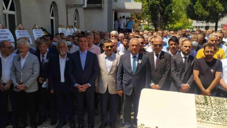 DSP Genel Başkan Yardımcısı Hüseyin Kul, Bursa'da son yolculuğuna uğurlandı