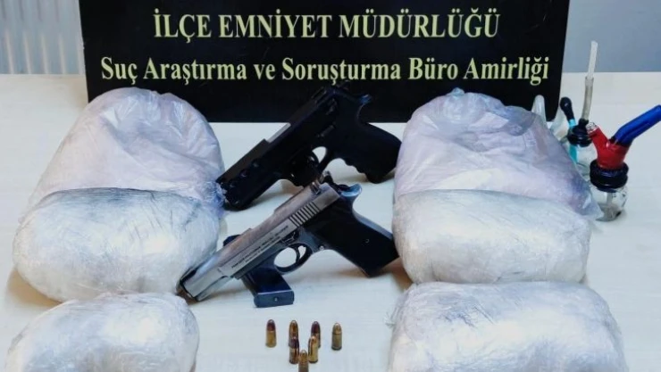 Durdurulan tırda 5 kilo 800 gram metamfetamin çıktı