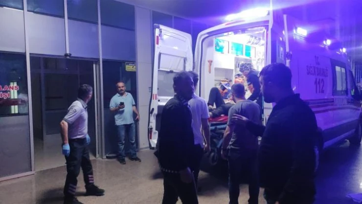 Eğlence merkezine tüfekle ateş açıldı : 1'i polis 6 yaralı