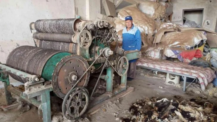 Elini kaybetti yine de mesleğinden vazgeçmedi