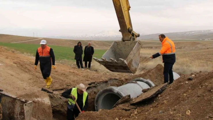 Erciş'te bahar geldi çalışmalar hız kazandı