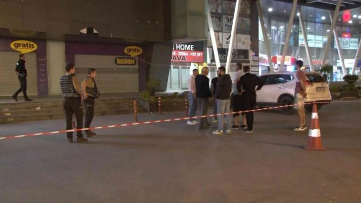 Esenyurt'ta iki grup arasında silahlı kavga: 1 yaralı