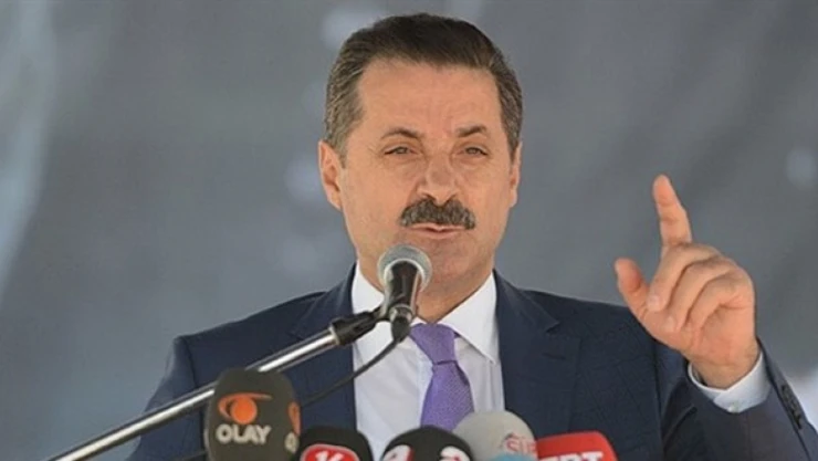 Eski Bakan Çelik'ten sosyal güvenlik sistemine ilişkin kritik eleştiriler