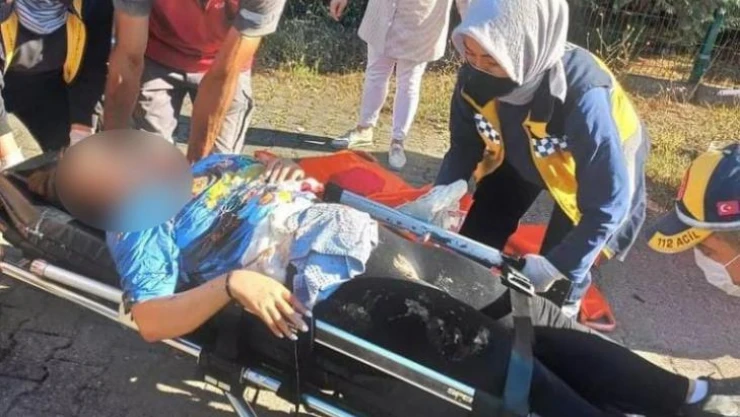 Eski erkek arkadaşı tarafından sokak ortasında bıçaklandı