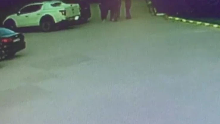 Eski milletvekili ağabeyine kurşun yağdırdı